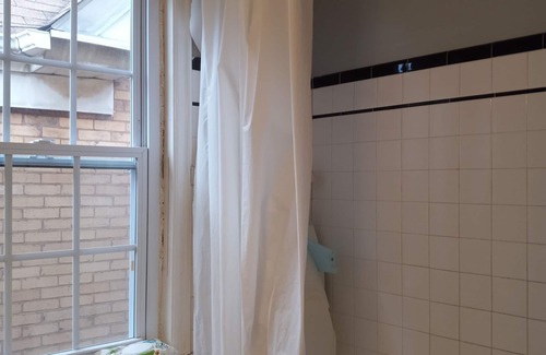 Homestead Apartment | Spacious apartment for traveling professionals or group vacations