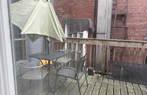 Latin Quarter Apartment | Spacious apartment in dowtown Montreal