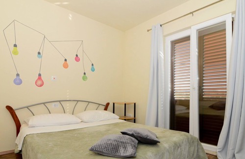 Ljubac Apartment | Spacious Apartment in Ljubac with Terrace