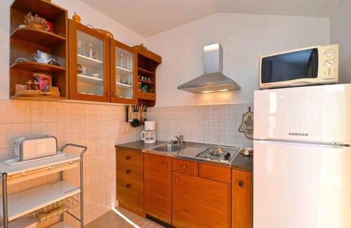 Murter Apartment | Spacious apartment in Murter