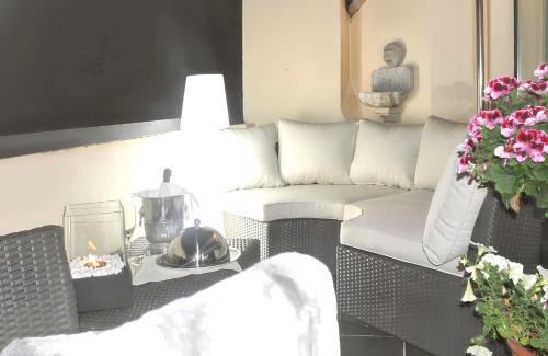 Malpica de Bergantinos Apartment | Spacious Apartment in Malpica with Sea and Mountain Views - 110 m²