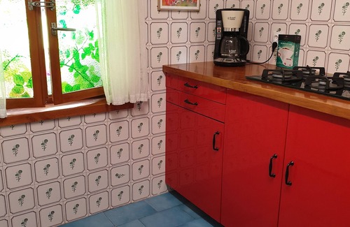 Cartes Cottage | Spacious apartment In Rolling Hills, Close To The Atlantic Ocean