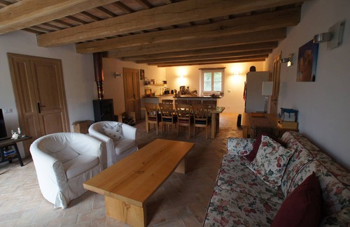 Furlo Apartment | Spacious apartment in the Gola del Furlo National Park