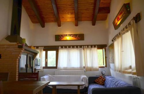 Majada Carrasca Apartment | Spacious Apartment in Yeste with Shared Pool