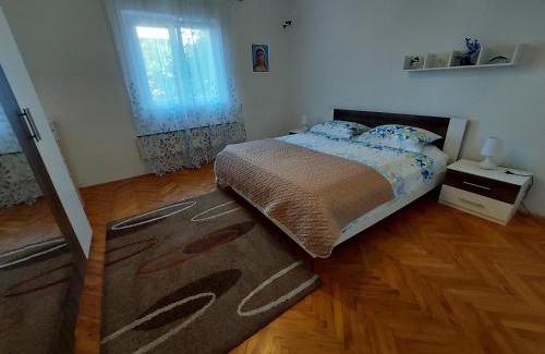 Postira Apartment | Spacious apartment Ita - near beach (terrace, sea view)