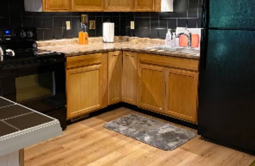 Columbia Apartment | Spacious Apartment, lovely lake, UConn, ECSU, 2 BR