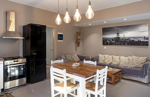 Agios Minas Apartment | Spacious Apartment near Karfas Beach