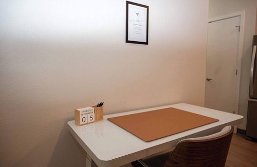Historic Southwest Apartment | Spacious Apartment Near Mayo Clinic – Free Parking!
