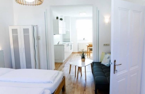 Poysdorf Apartment | Spacious apartment right on the Jakobsweg, near the city center