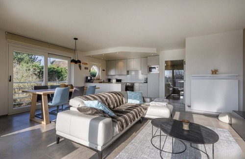 Koksijde-Bad Apartment | Spacious apartment with mill views in Koksijde