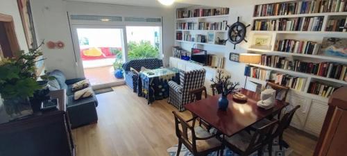 El Rompido Apartment | Spacious Apartment with Pool in El Rompido (178 m²)
