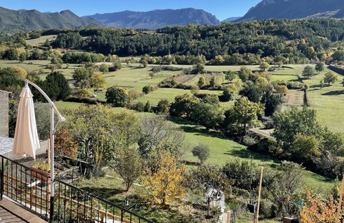 Ginoles Apartment | Spacious Apartment with Breathtaking Views