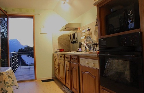 Embrun Apartment | Spacious apartment with magnificent view and terrace, on the 1st floor of a villa.