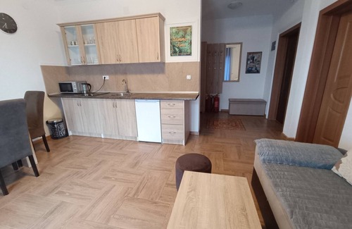Susanj Apartment | Spacious apartment with sea view