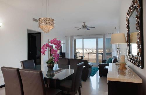Marina Mazatlan Apartment | Spacious Apartment with Pool Facing the Ocean in Mazatlán - Marina