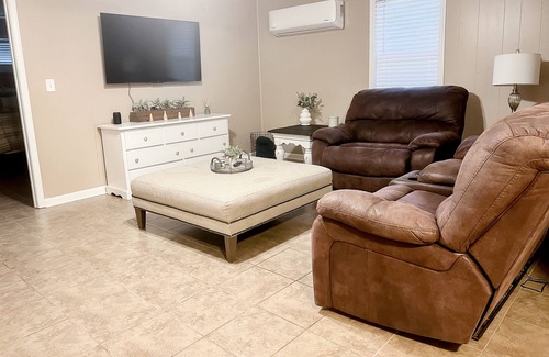 Atmore Apartment | Spacious Apartment with Private Entrance and Covered Parking
