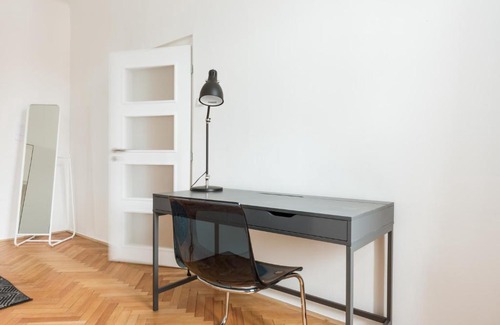 Andel Apartment | Spacious Apartments Andel