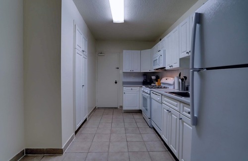Aurora Highlands Apartment | Spacious Apt in Prime Area