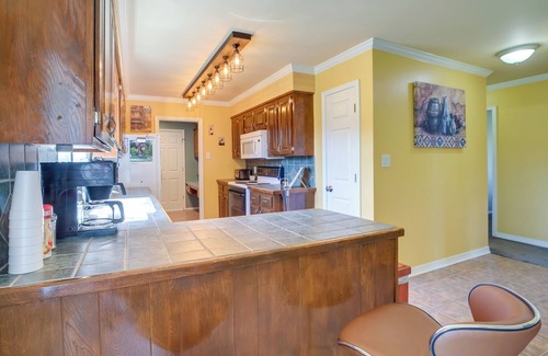 Fort Smith House | Spacious Arkansas Abode w/Balcony & Fire Pit!