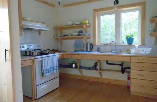 Tay Valley House | spacious, artisan home/64 rural, pastoral acres/1 hr west of Ottawa