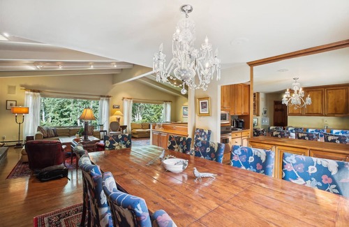 Aspen House | Spacious Aspen Home - Perfect for the whole family