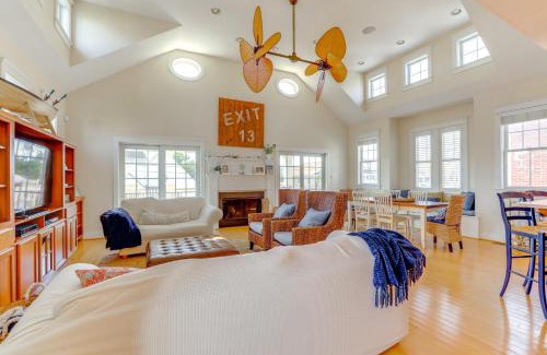 Avalon House | Spacious Avalon Beach House - 2 Blocks to Water!