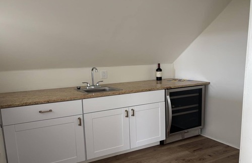 Beach Haven Gardens House | Spacious bay block 6 bedroom 4 bath home in Beach Haven Gardens