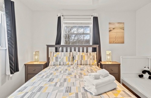 Mount Lebanon House | Spacious ★ Baby friendly ★ 18mins to DT ★ King Bed ★ Fast Wifi