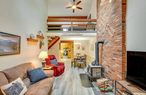 Bartlett Condo | Spacious Bartlett Condo w/Balconies & Pool!