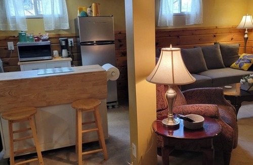 South Ogden Apartment | Spacious basement Apt near Skiing and Weber State, Hill AFB and more.nn