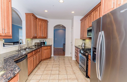 The Commons House | Spacious Bayside Resort – Sleeps 14, Minutes from Sun Ridge Pool!