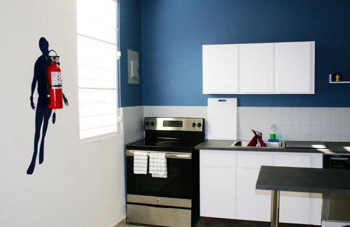 Ocean Park House | Spacious beach house to relax with friends & family! Walk to the beach!