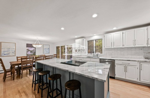 Cotuit House | Spacious Beach House on Cape Cod