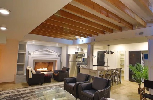 Point Lookout House | Spacious Beachfront 2 Homes in 1 Family Stay, 7 Beds/Sleeps 14, 90 Mins from DC