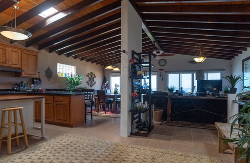 La Joya House | Spacious Beachfront House in Baja Malibu ~ Great location - Lots of amenities!