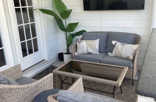 Evans House | Spacious & Beautiful Masters Rental Close To Tournament