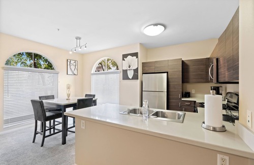 Garden Grove Apartment | Spacious & Beautiful 2BD/2BA ! 5MINS to Disney! The Outlets! Angel Stadium! etc.