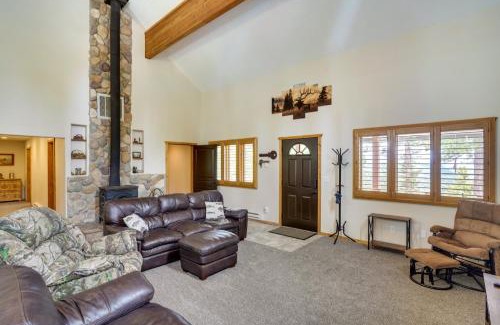 Beaver House | Spacious Beaver Getaway Near Eagle Point Resort!