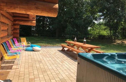 Pentney Cabin | Spacious Bespoke Fir Lodge Log Cabin