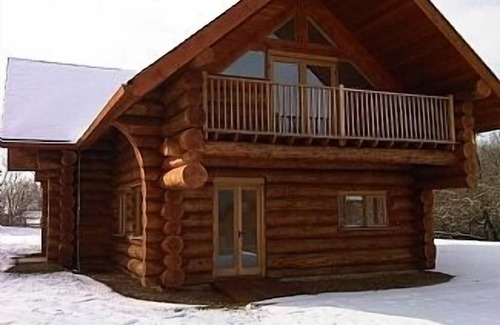 Pentney Cabin | Spacious Bespoke Fir Lodge Log Cabin