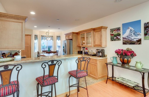Fox Farm House | Spacious Big Bear Home w/Game Room + Hot Tub!