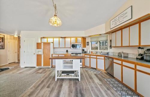 Franklin - Randolph House | Spacious Boise Retreat - 3BR Bright Home