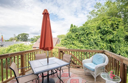 Bonnet Shores House | Spacious Bonnet Getaway w/A/C, outdoor shower, firepit, perfect for 2 families