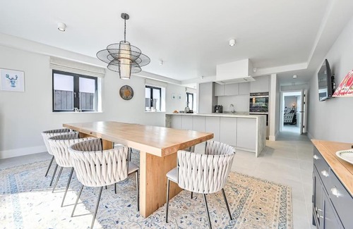 Charlestown House | Spacious Boutique House Near Beach and Bars, with Parking