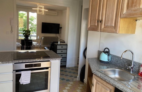 Leon Blum - Bon Coin Apartment | Spacious, bright and well located for 6P, parking