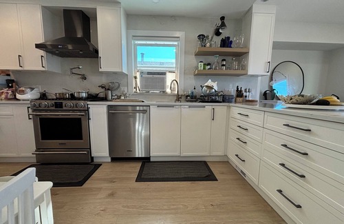 Coquitlam House | Spacious Bright renovated family home with Views! - Westwood Plateau