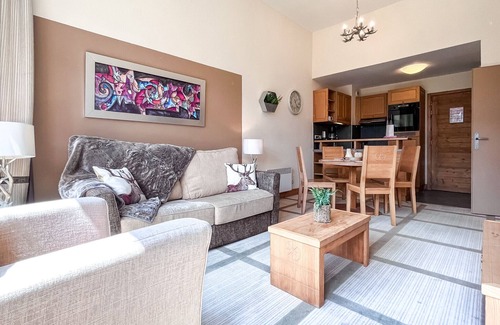 Flaine Apartment | Spacious, bright, south-facing T2 ski-in/ski-out apartment