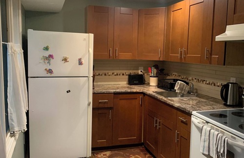 Port Hope House | Spacious bright walk-out basement apartment in Port Hope, near GTA, Peterborough