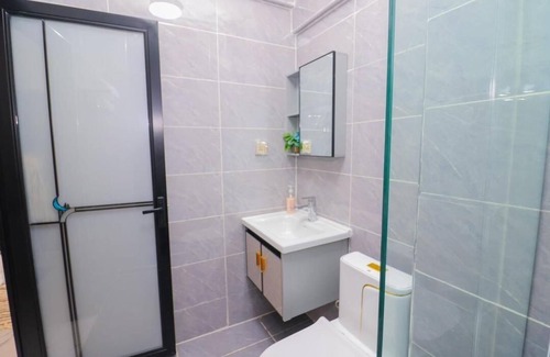 Mashonaland West House | Spacious building with 9 bedrooms, WiFi, fitness room in terrific Nyabira
