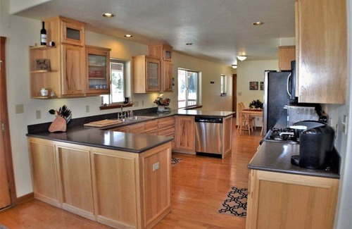 Bayfield Cabin | Spacious Cabin Right on Vallecito Creek with Gorgeous Views